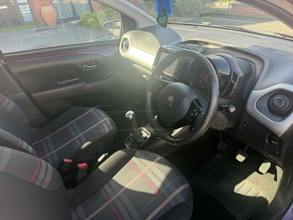 2014 - PEUGEOT 108