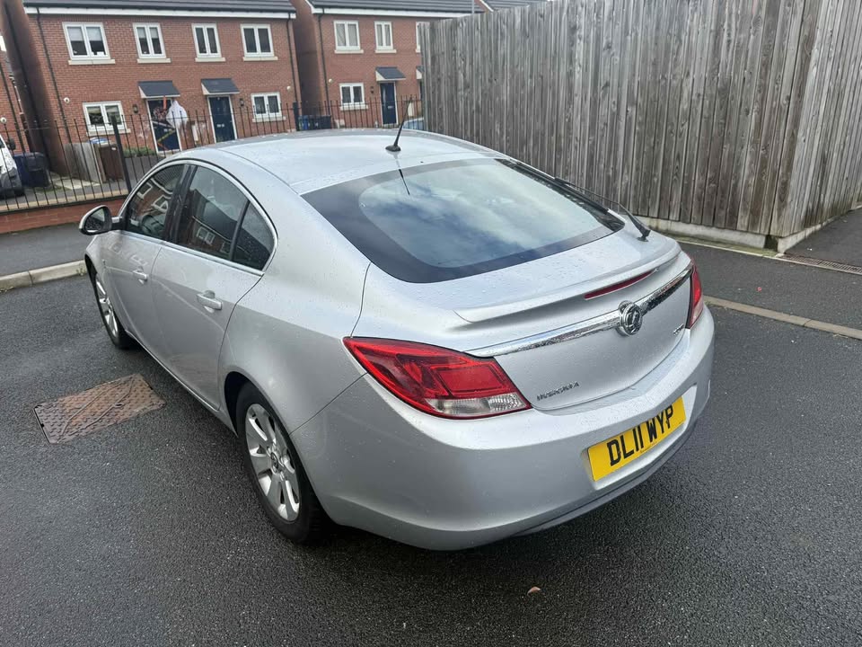 2011 - VAUXHALL INSIGNIA
