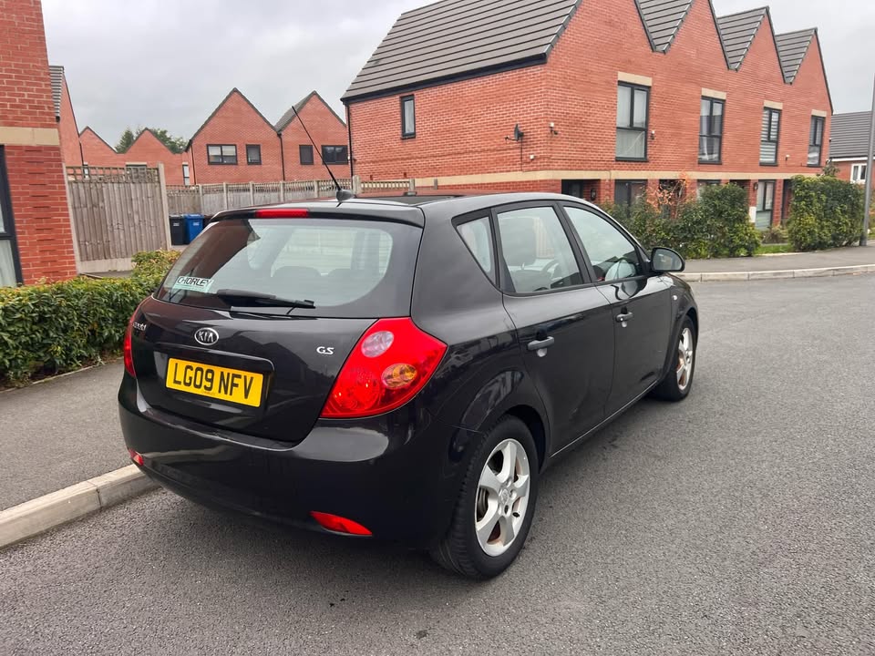 2009 - KIA CEED