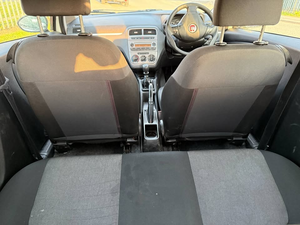 2012 FIAT PUNTO POP