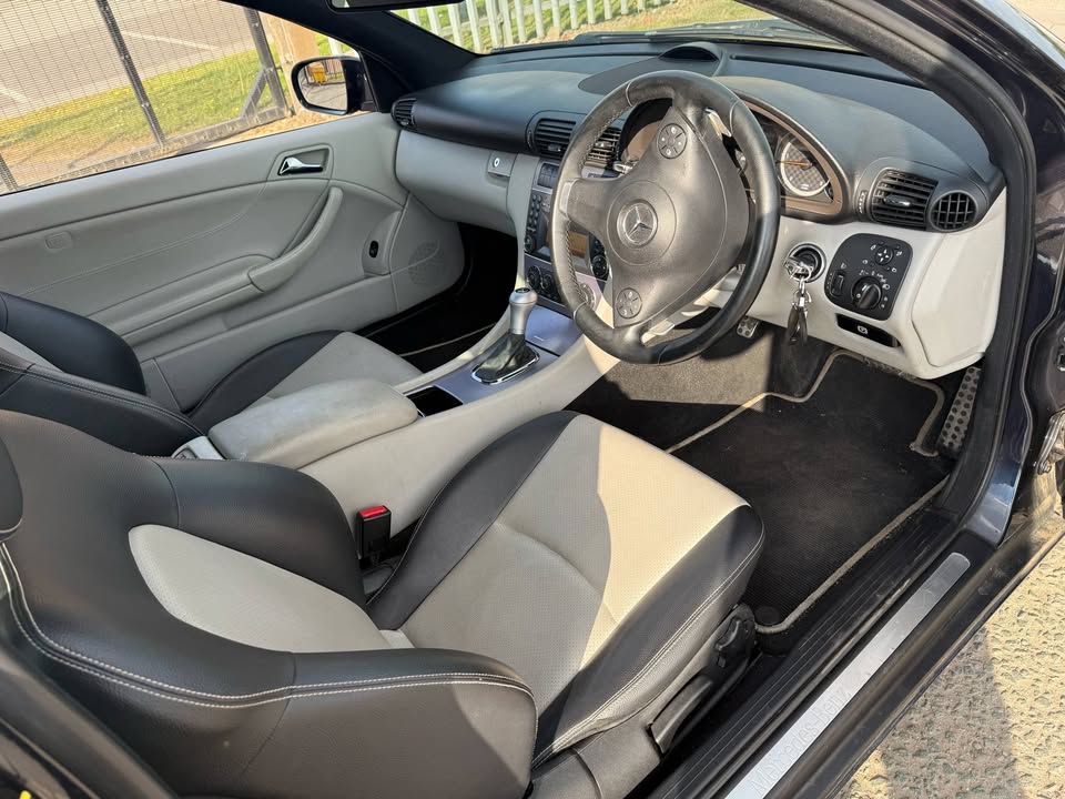 2009 - MERCEDES - BENZ` CLC CLASS