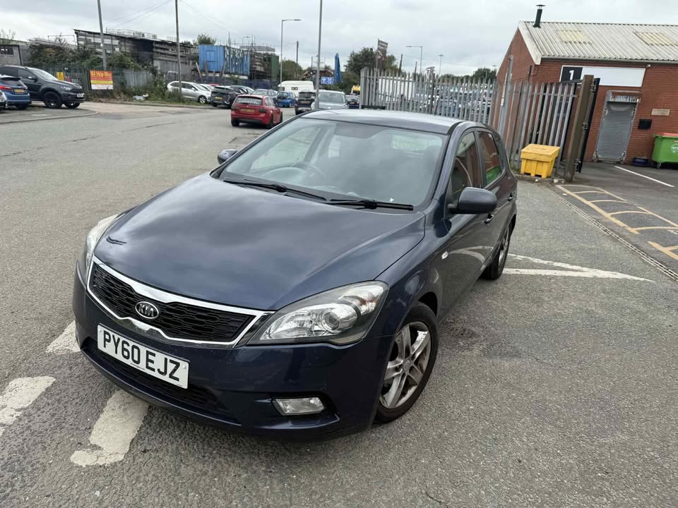 2010 - KIA CEED