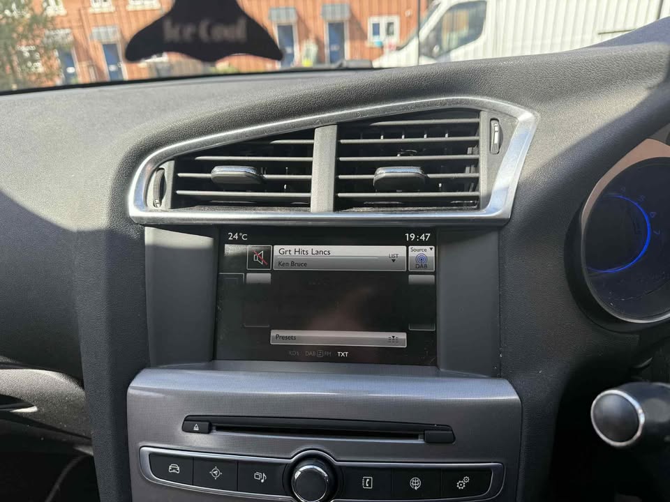 2015 - CITROEN C4