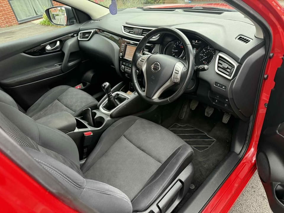 2017 - NISSAN QASHAI