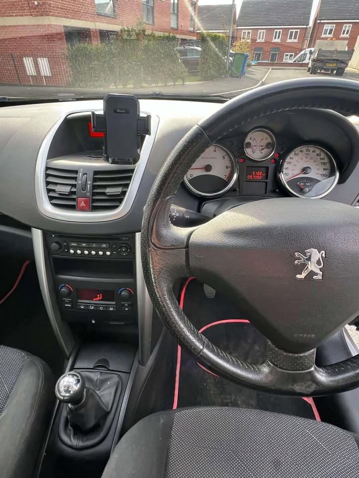 2007 - PEUGEOT 207
