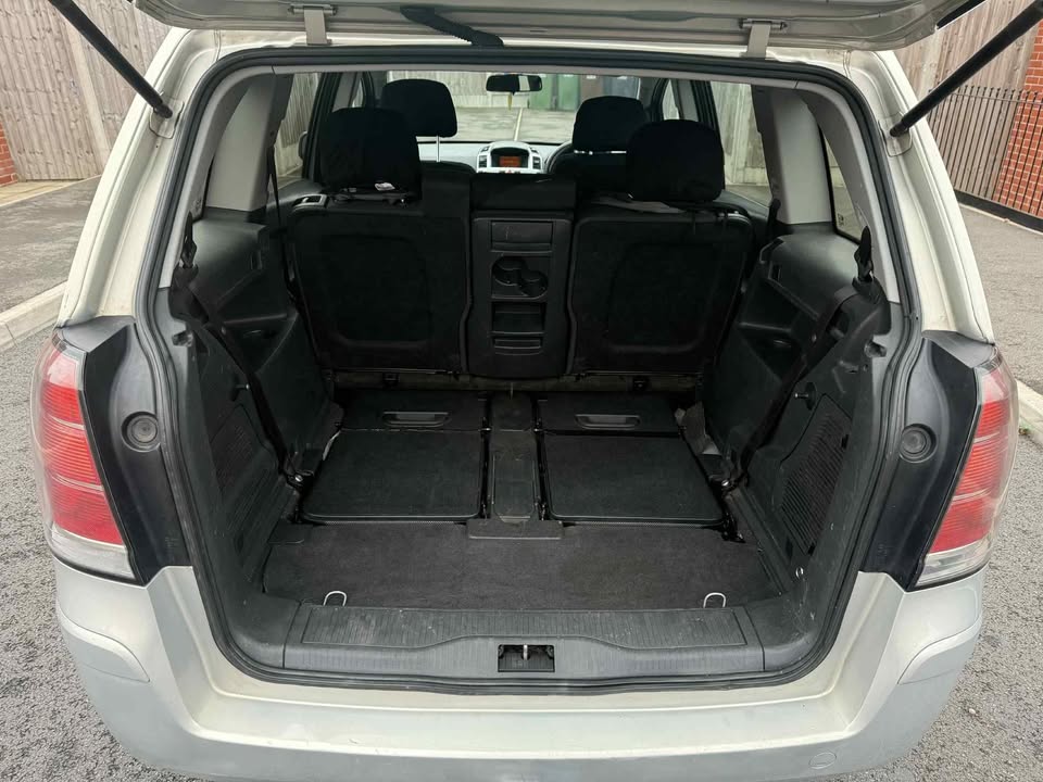 2010 - VAUXHALL ZAFIRA