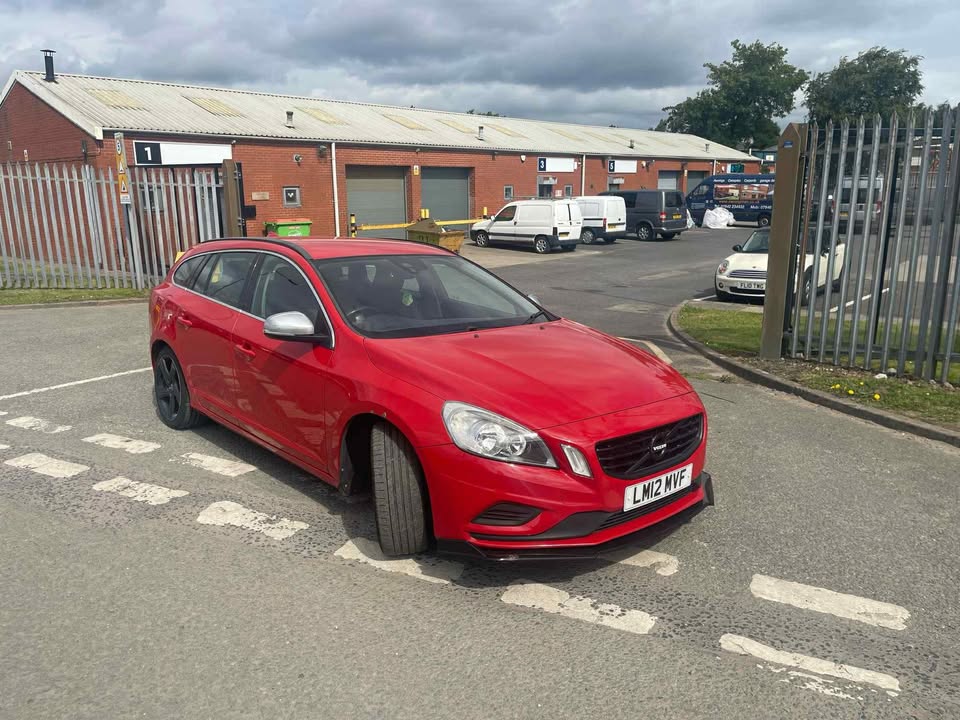 2012 VOLVO V60