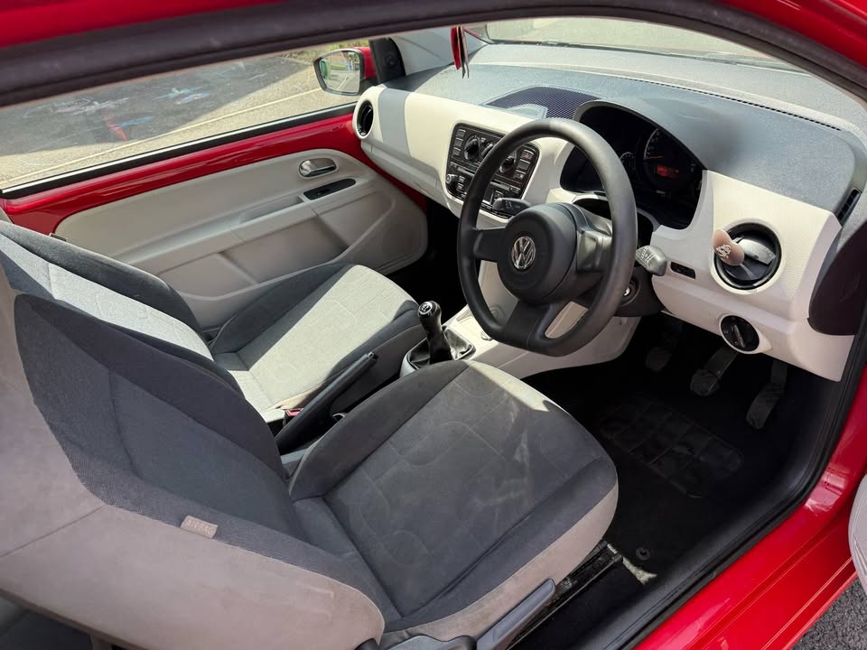 2013 - VOLKSWAGEN MOVE UP