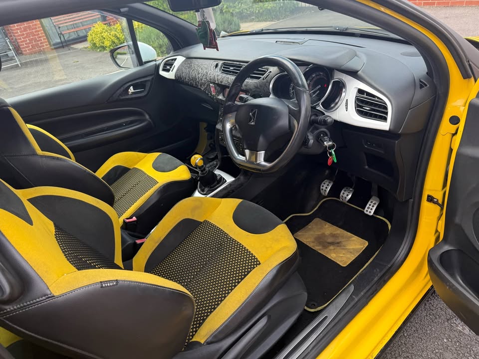 2010 CITROEN DS3 SPORT