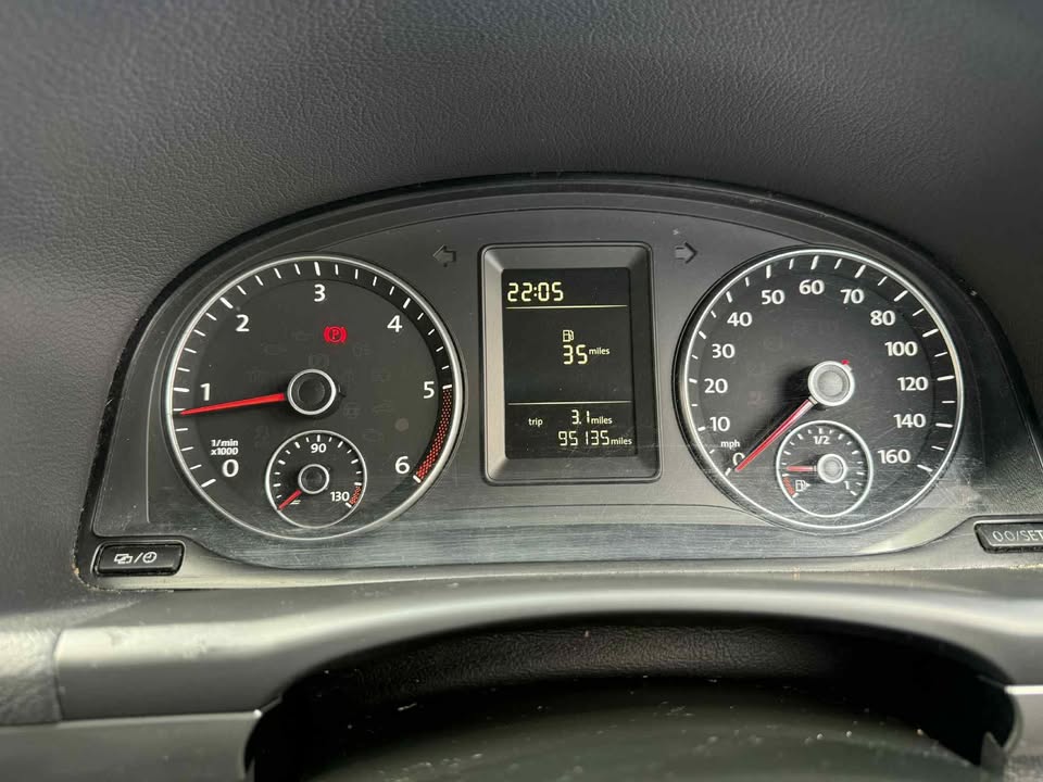 2013 - VOLKSWAGEN TOURAN