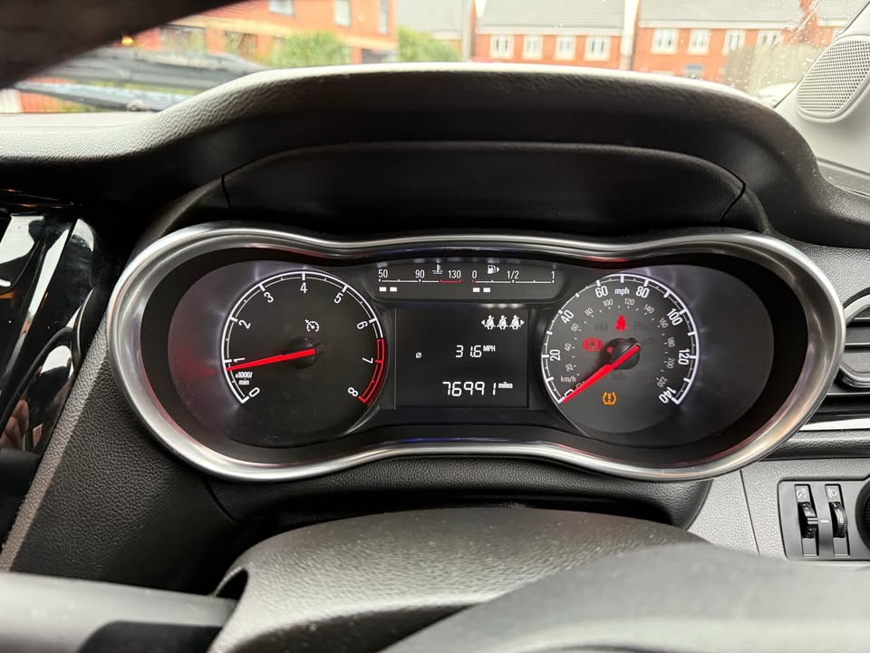 2016 - VAUXHALL VIVA