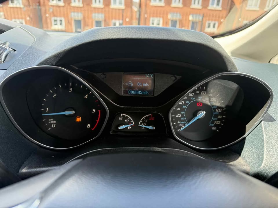 2013 - FORD C MAX