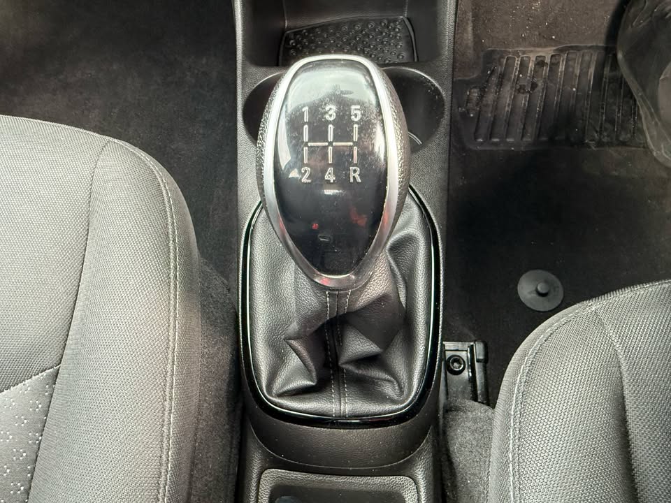 2016 VAUXHALL VIVA