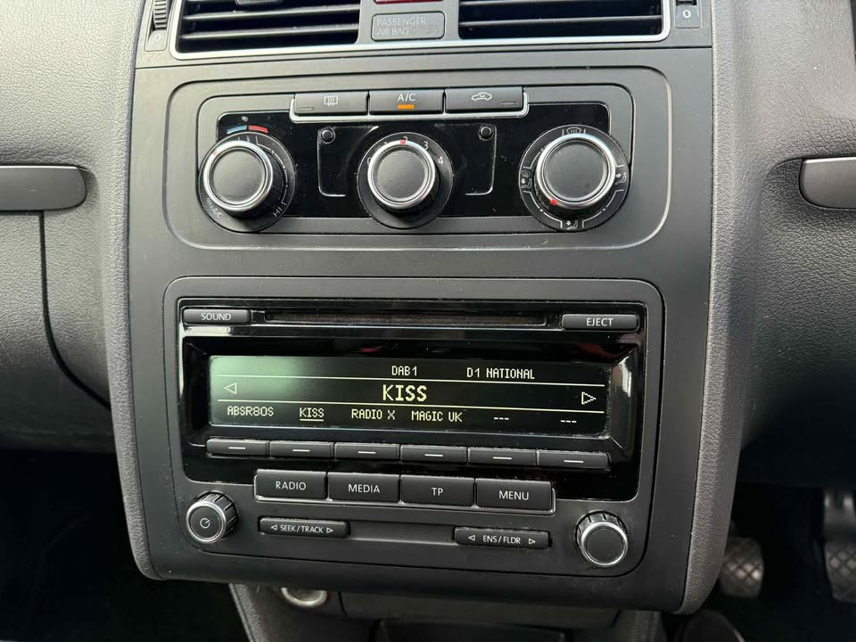 2013 - VOLKSWAGEN TOURAN