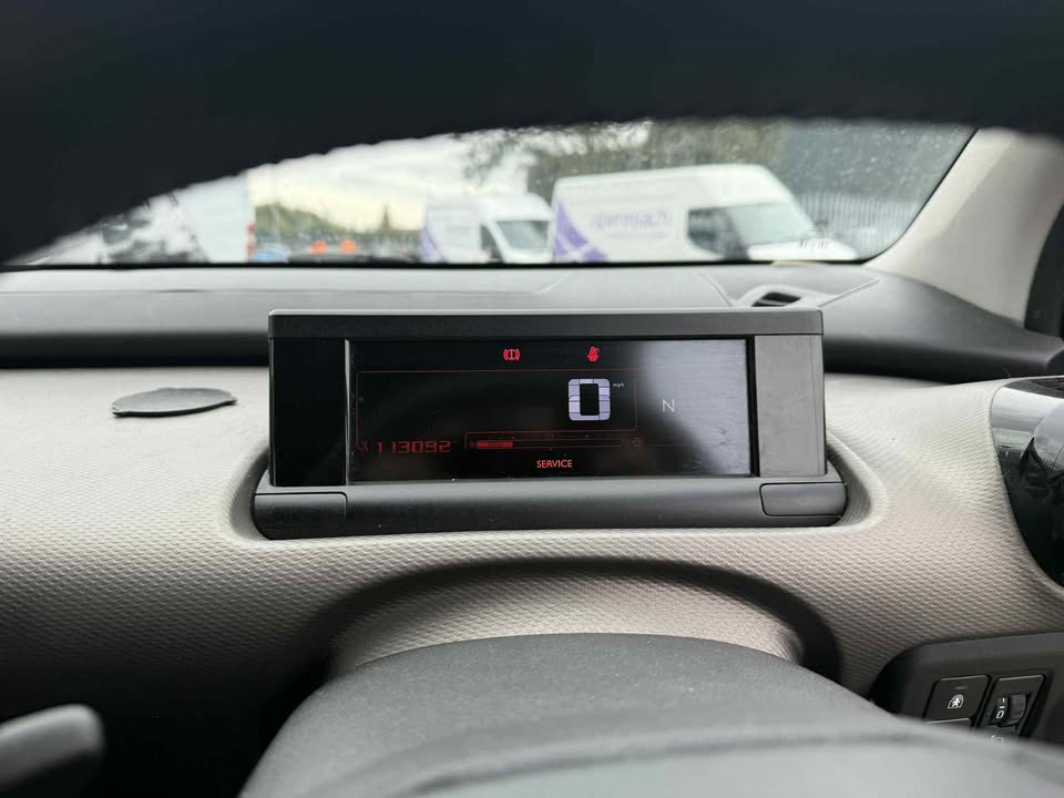 2014 - RENAULT C4 CACTUS