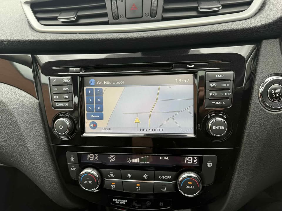 2017 - NISSAN QASHAI