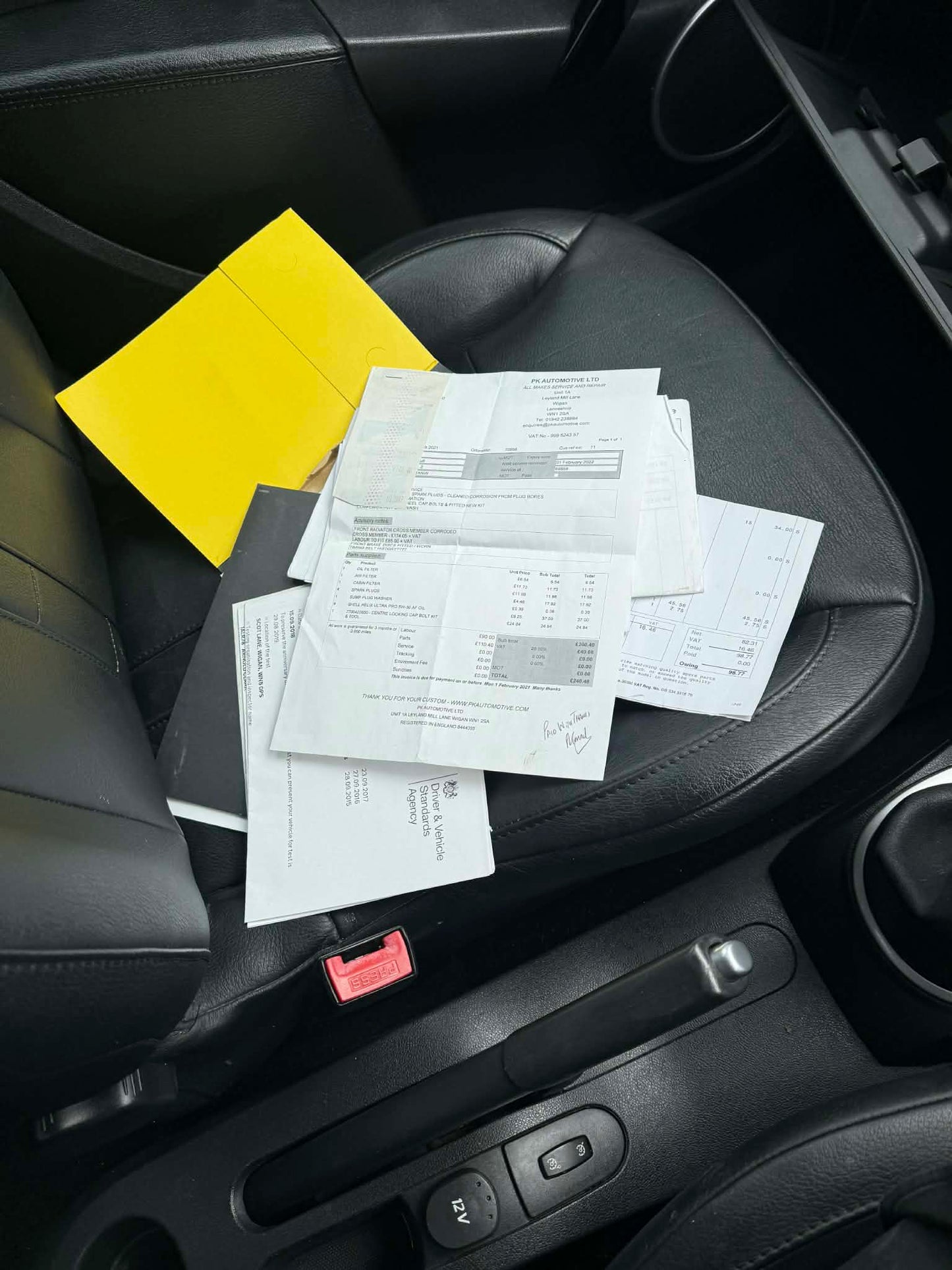 2011- RENAULT CLIO TOMTOM