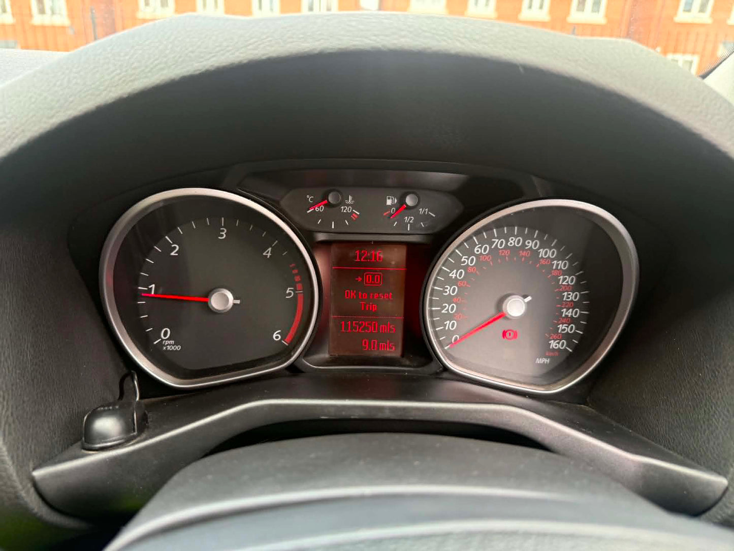 2010-FORD MONDEO