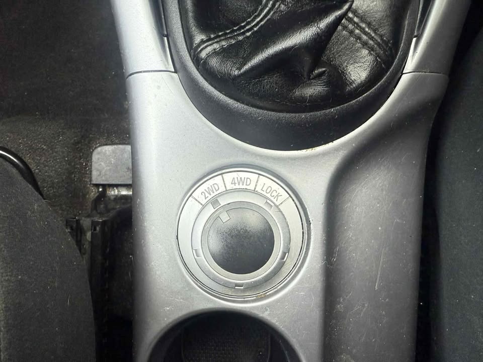 2008 - MITSUBISHI OUTLANDER