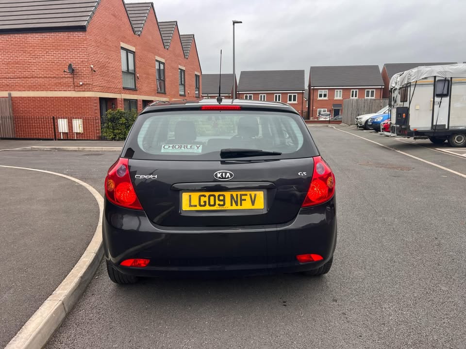 2009 - KIA CEED