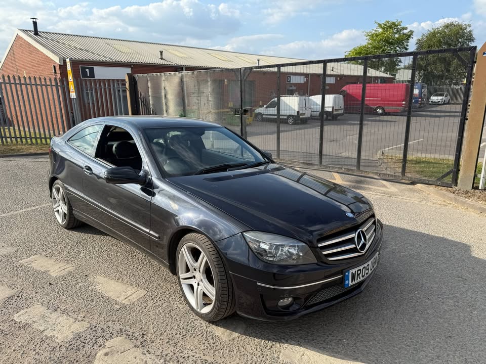 2009 - MERCEDES - BENZ` CLC CLASS