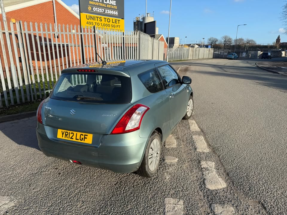 2012 - SUZUKI SWIFT