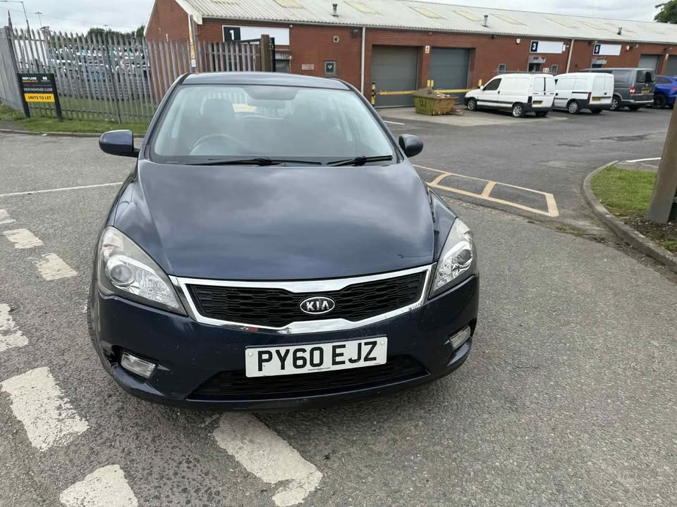 2010 - KIA CEED