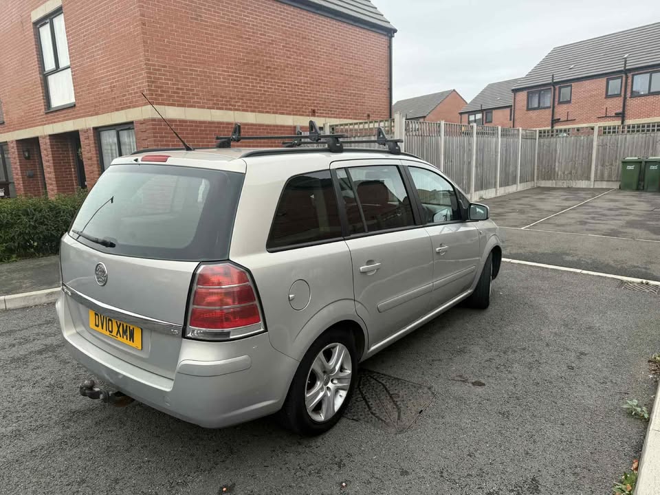2010 - VAUXHALL ZAFIRA