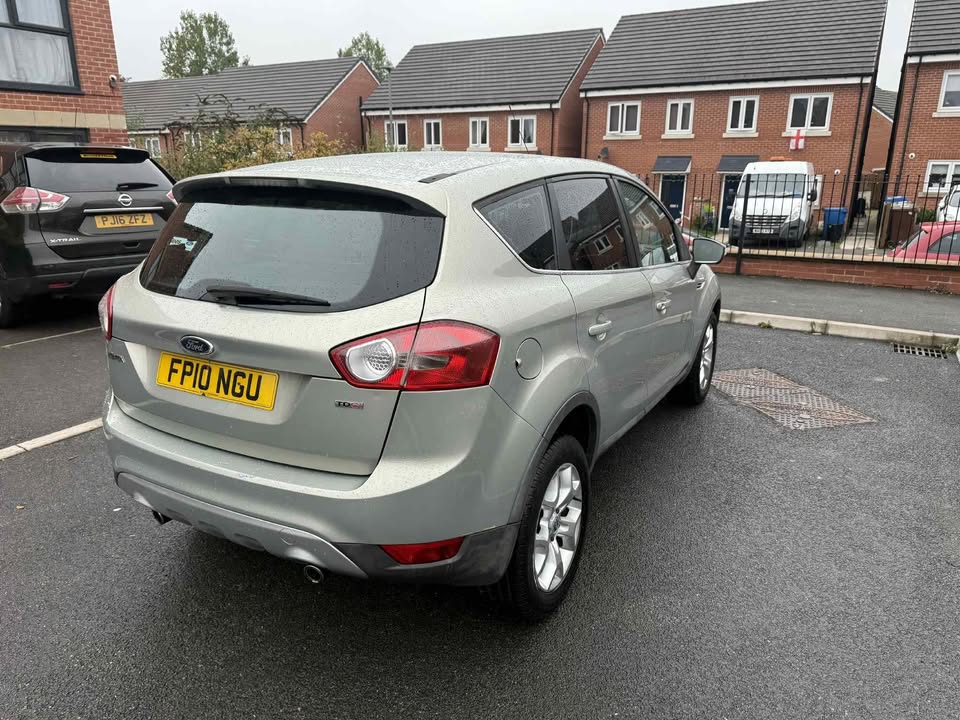 2010 - FORD KUGA