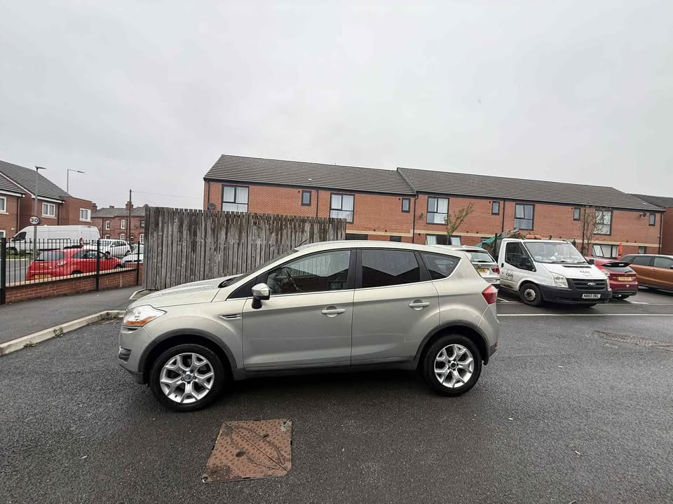 2010 - FORD KUGA