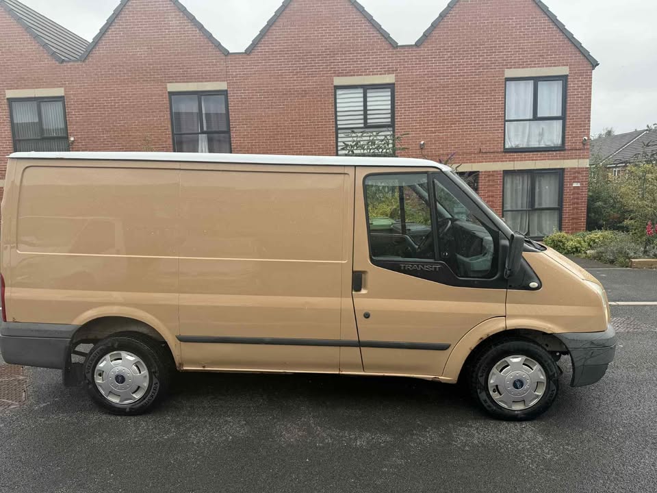 2012 - FORD TRANSIT