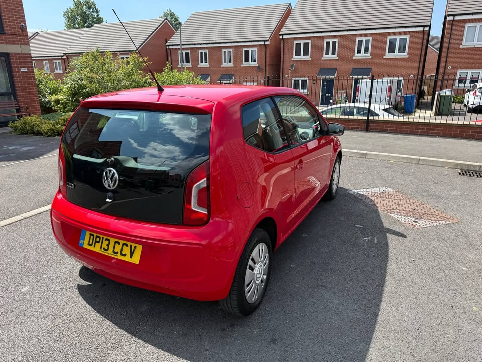 2013 - VOLKSWAGEN MOVE UP