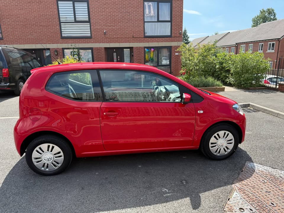 2013 - VOLKSWAGEN MOVE UP