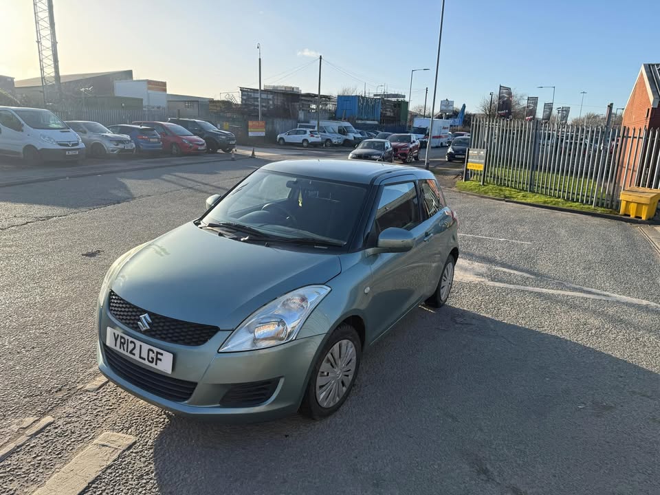 2012 - SUZUKI SWIFT