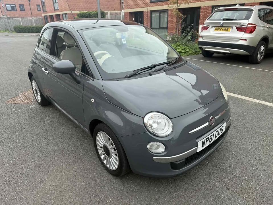 2011 - FIAT 500 LOUNGE