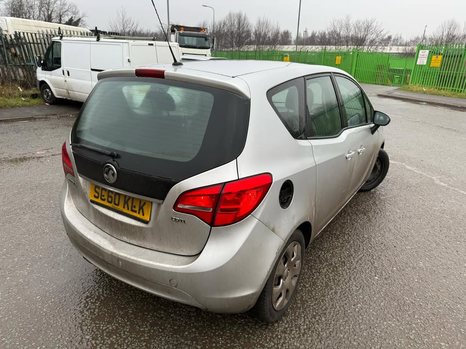 2011 - VAUXHALL MERIVA