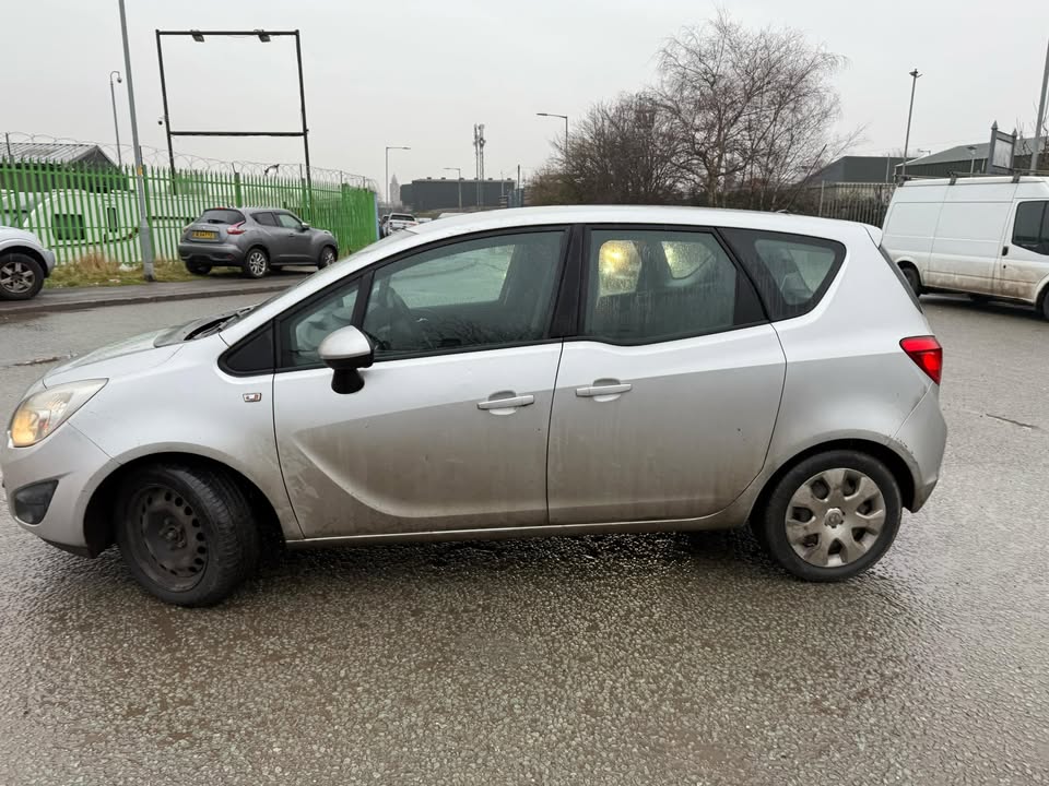 2011 - VAUXHALL MERIVA
