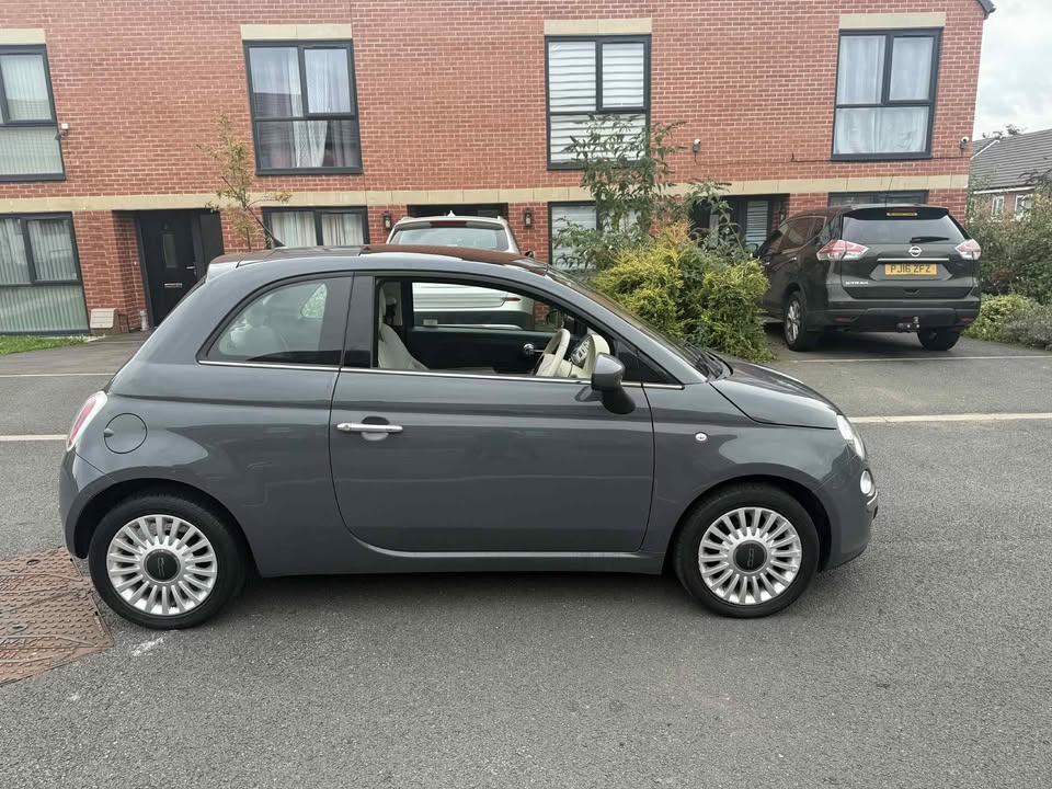 2011 - FIAT 500 LOUNGE