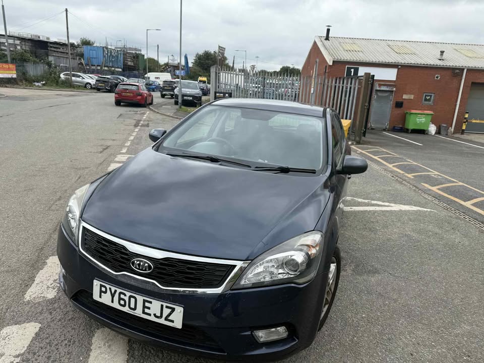 2010 - KIA CEED