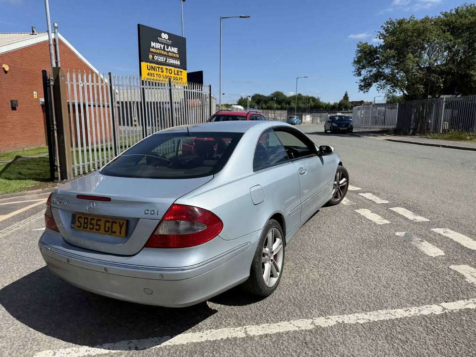 2006 - MERCEDES- BENZ CLK