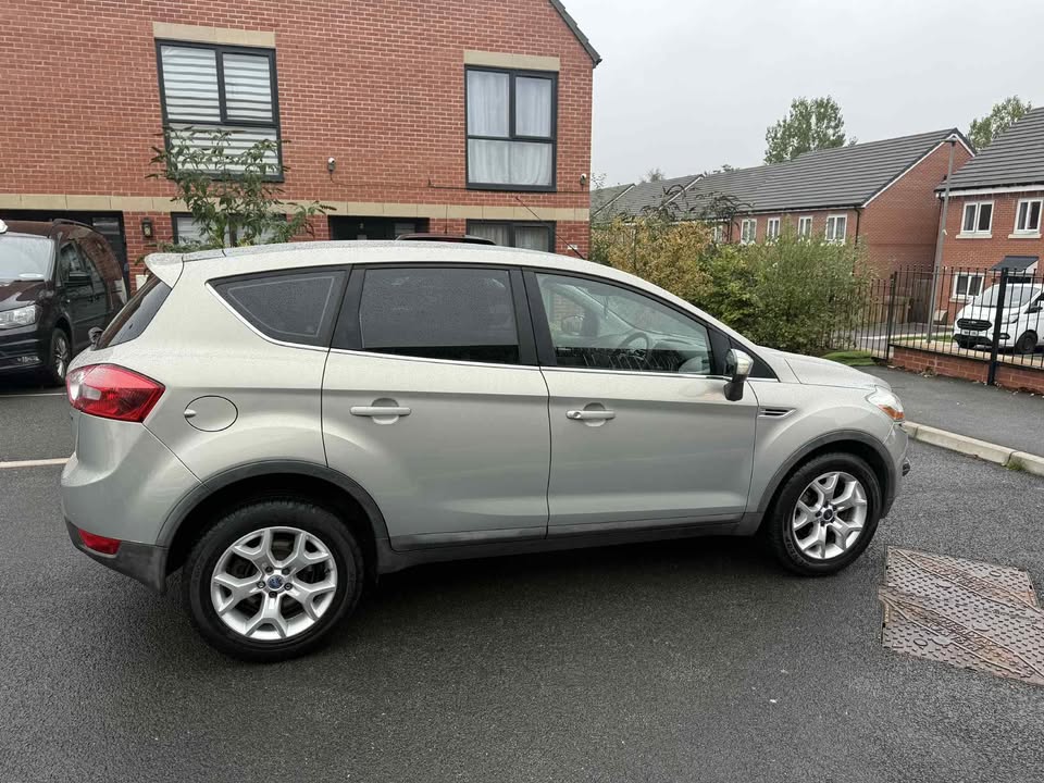 2010 - FORD KUGA