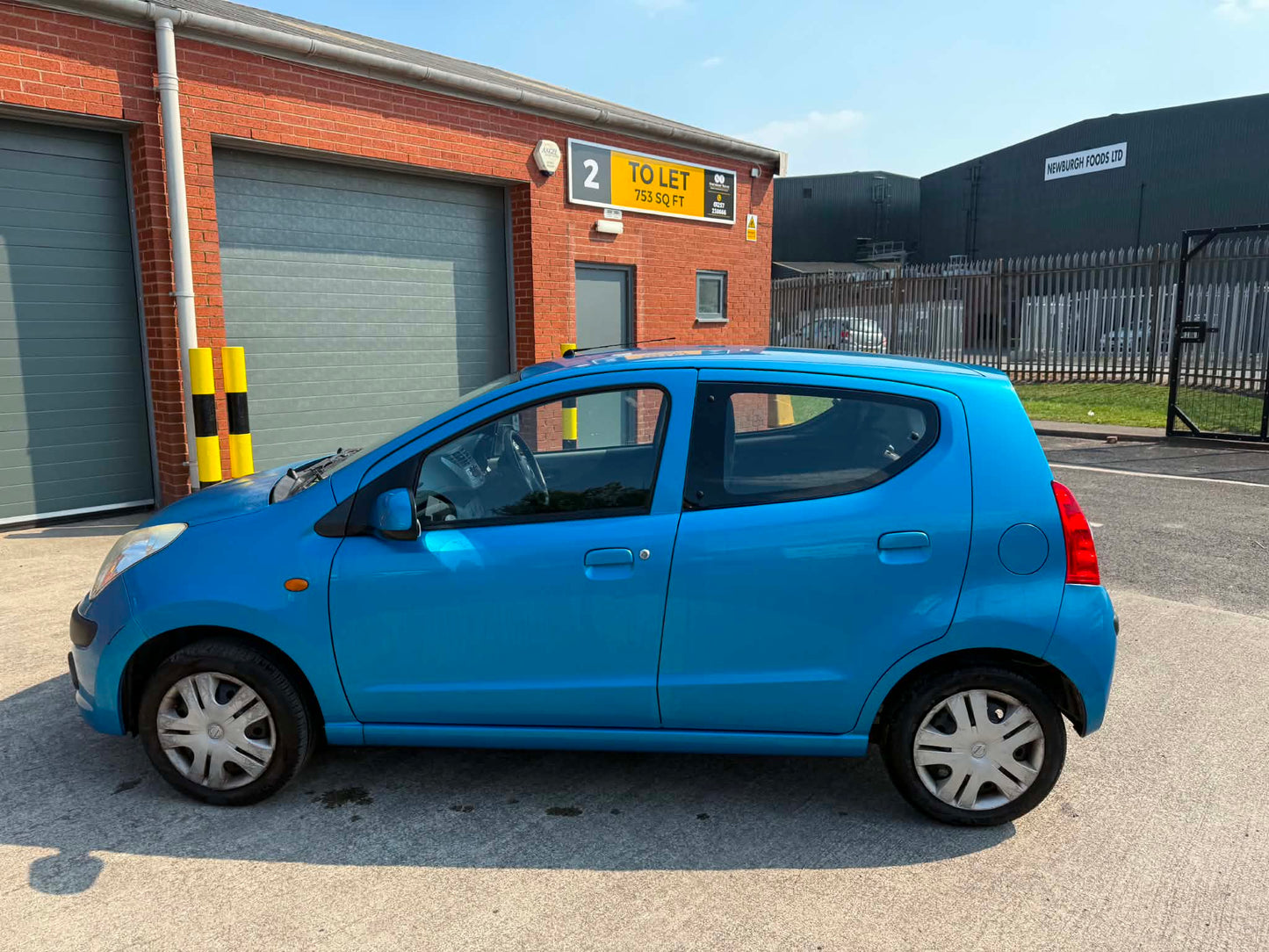 2010-NISSAN PIXO AUTOMATIC