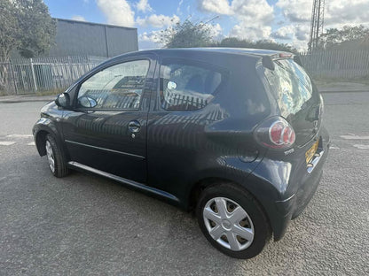 2011 - TOYOTA AYGO