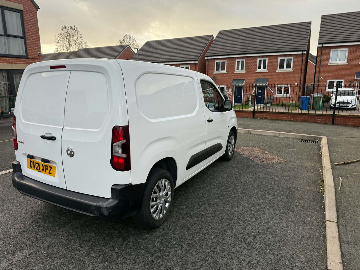 2021-VAUXHALL COMBO