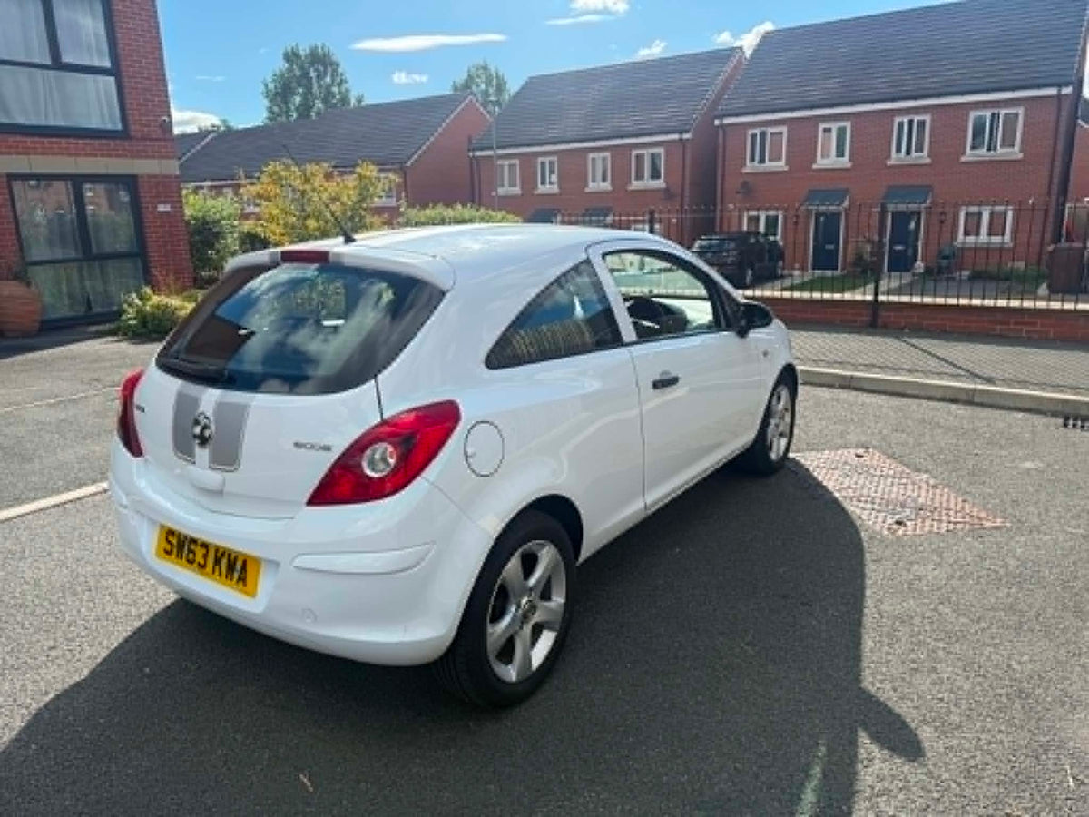 2013-VAUXHALL CORSA