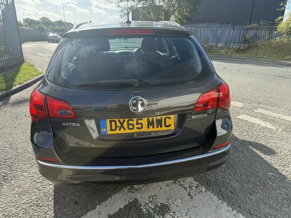 2015 - VAUXHALL ASTRA
