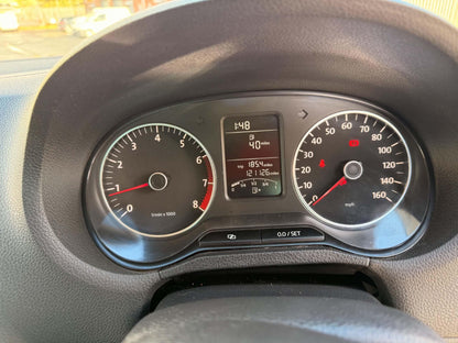 2011- VW POLO PETROL