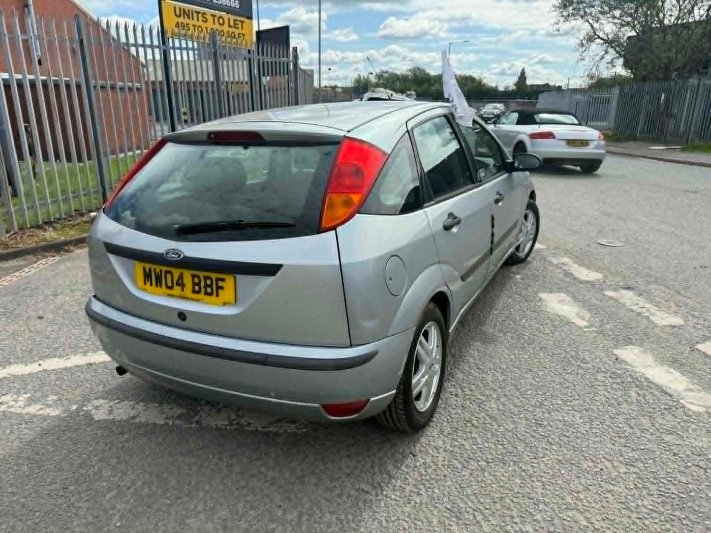 2004- FORD FOCUS
