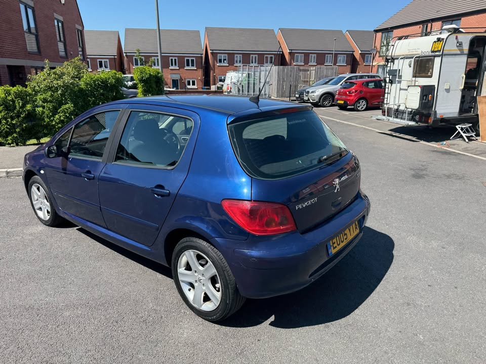 2005 -  PEUGEOT 307