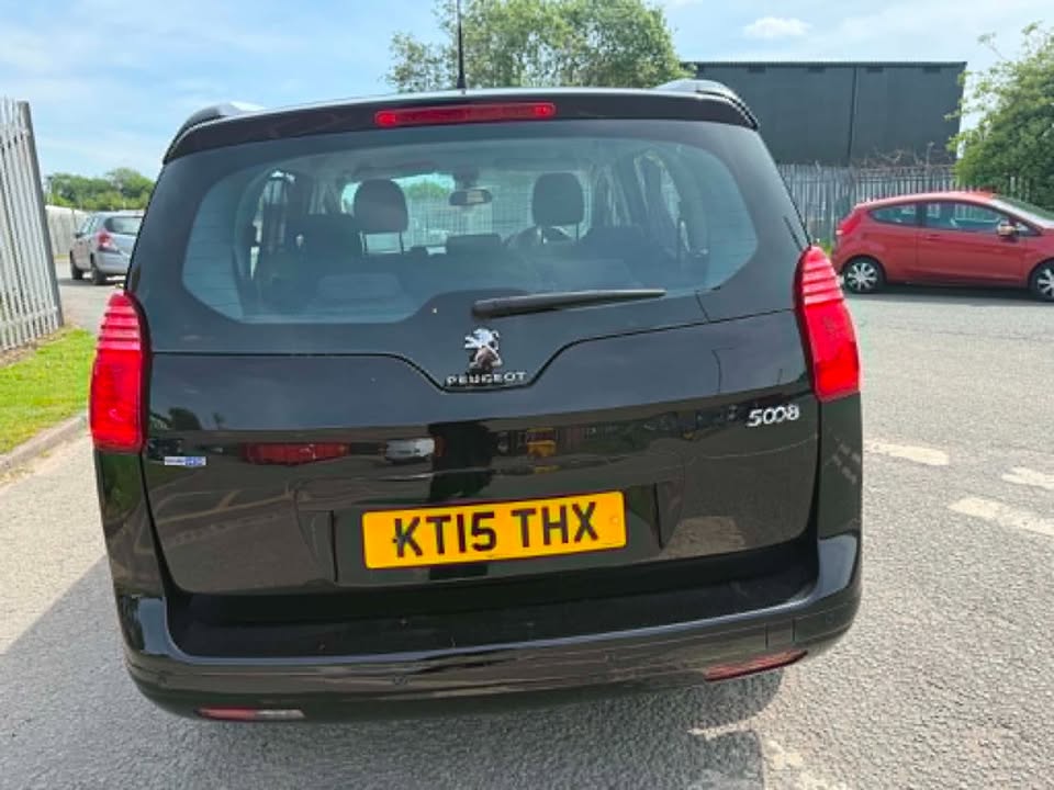 2015-PEUGEOT 5008